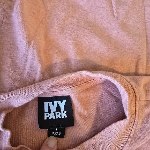 Ivy Park Embossed Logo Sweatshirt Women's L Pink Pullover - Picture 2 of 16